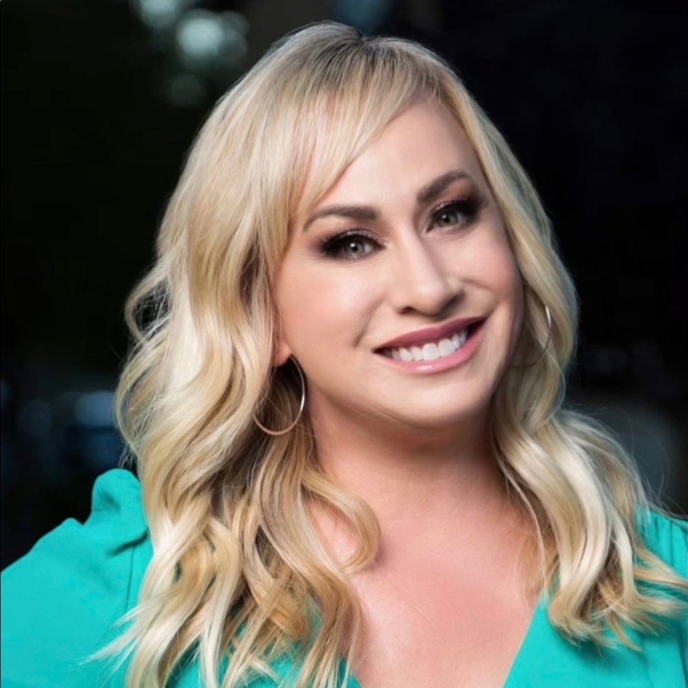Meet your Posher, Monica